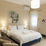 Apartment Magic At The *