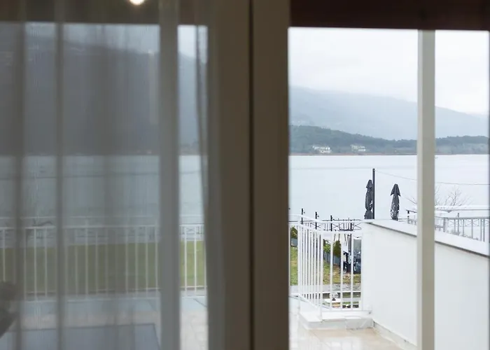 Apartment Magic At The *