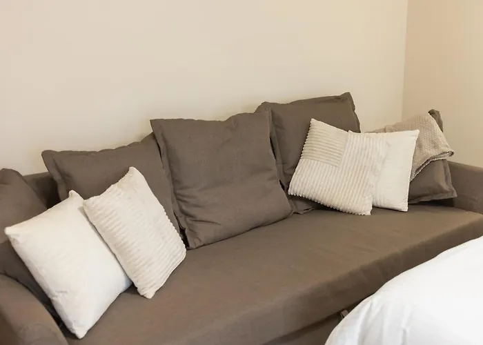 Apartment Magic At The *